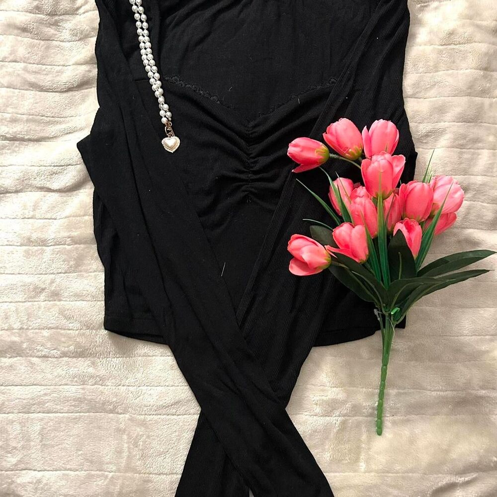 Black Shein Long Sleeve Crop Top With Lace Trim